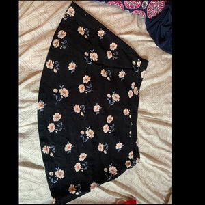 Forever 21 floral flowing skirt